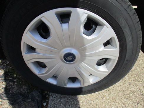 Used 2022 Ford Transit Connect XL image 30