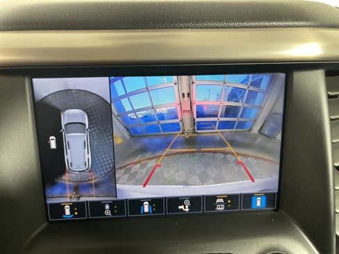 Used 2021 GMC Acadia Denali w/ Denali Ultimate Package image 17