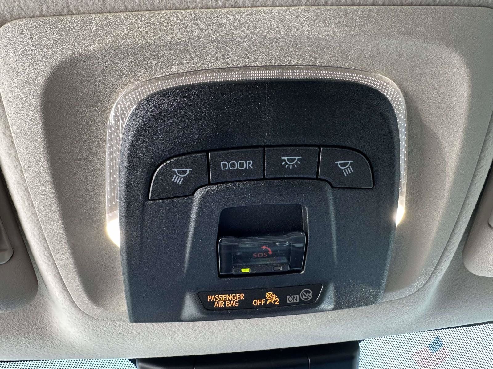 Used 2024 Toyota Corolla LE FWD image 35