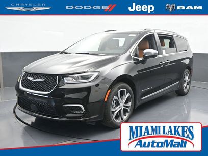 New 2026 Chrysler Pacifica Pinnacle