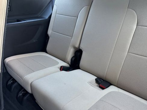 Used 2022 Chevrolet Traverse LS w/ Midnight/Sport Edition image 16