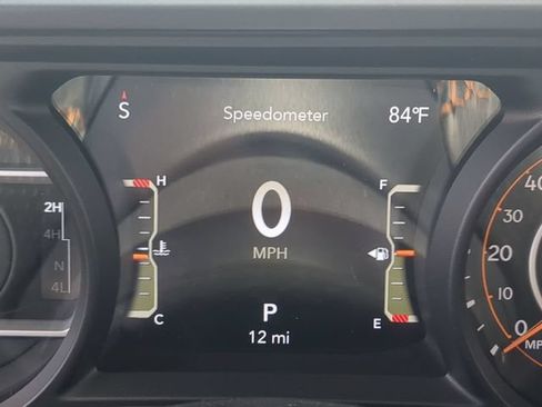 Used 2024 Jeep Gladiator Mojave AWD/4WD image 22