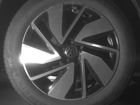 Used 2026 Volkswagen Atlas SE FWD image 18