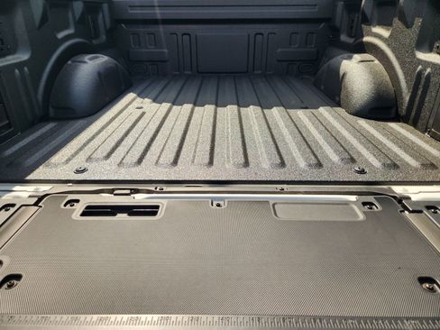 New 2025 Ford F150 Lariat w/ Equipment Group 502A High image 27