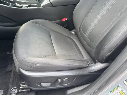 Used 2025 Hyundai Tucson SEL FWD image 19