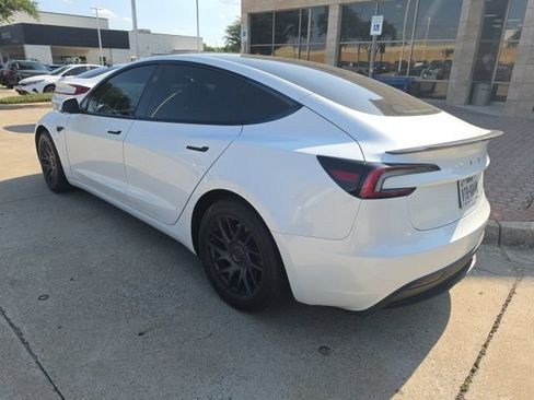 Used 2024 Tesla Model 3 Standard Range RWD image 2