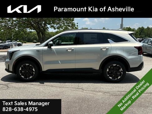 New 2026 Kia Sorento S AWD/4WD image 3