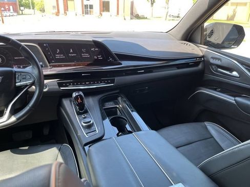 Used 2022 Cadillac Escalade Sport AWD/4WD image 18