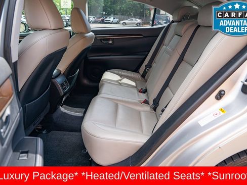 Used 2013 Lexus ES 350 w/ Luxury Pkg FWD image 18