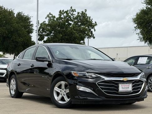 Used 2024 Chevrolet Malibu LS w/ LPO, Floor Liner Package FWD image 2