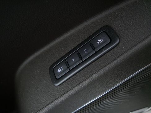 Used 2018 GMC Yukon XL Denali w/ Open Road Package AWD/4WD image 16