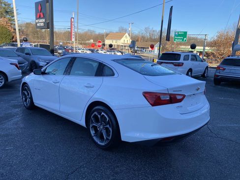 Used 2023 Chevrolet Malibu LT image 3
