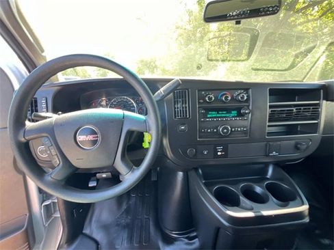Used 2022 GMC Savana 2500 w/ Driver Convenience Package image 11