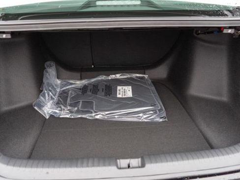Used 2025 Honda Accord SE image 11