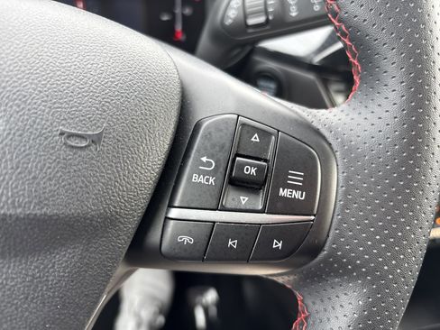 Used 2025 Ford Escape ST-Line image 21