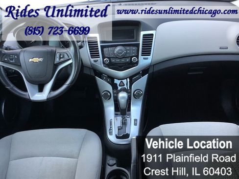 Used 2011 Chevrolet Cruze LT FWD image 32