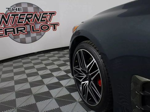 Used 2022 Kia Stinger GT2 image 32