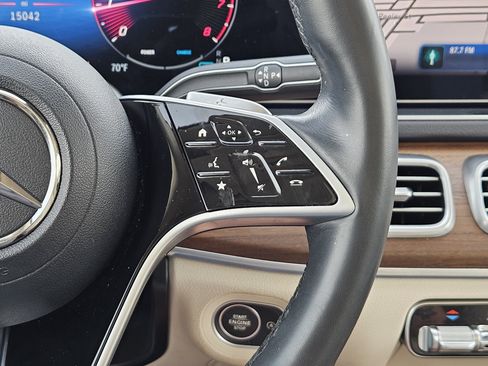 Used 2024 Mercedes-Benz GLE 350 4MATIC image 29