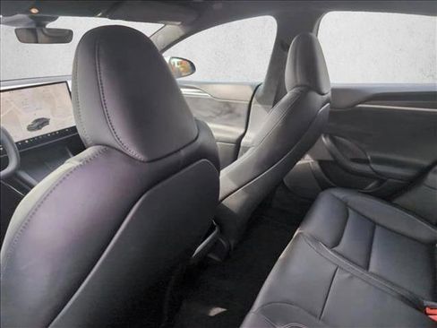 Used 2021 Tesla Model S Plaid image 16