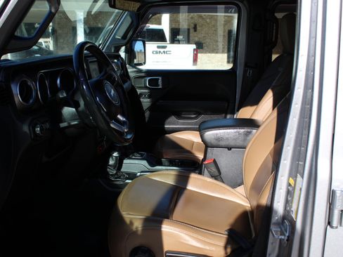 Used 2020 Jeep Gladiator Rubicon image 17