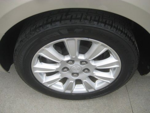 Used 2012 Buick LaCrosse Convenience image 8