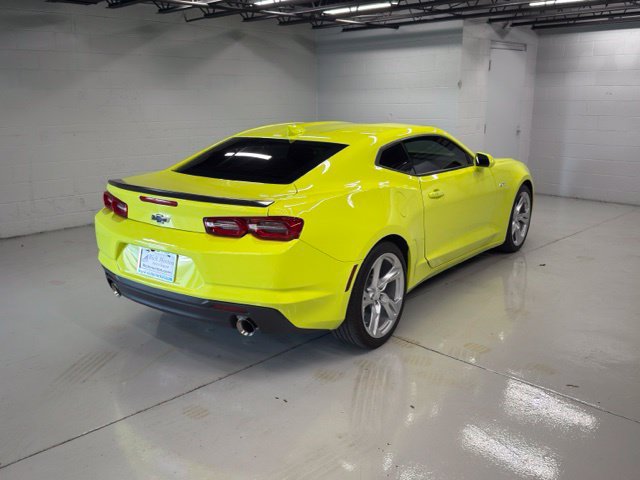 Used 2021 Chevrolet Camaro LT RWD image 4