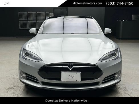 Used 2015 Tesla Model S 90D image 11