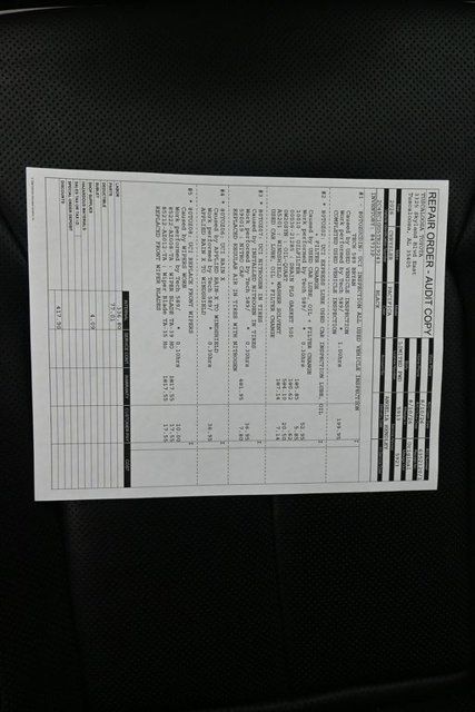 Used 2026 Chrysler Pacifica Limited FWD image 4