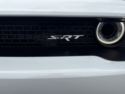 Used 2015 Dodge Challenger SRT Hellcat image 7