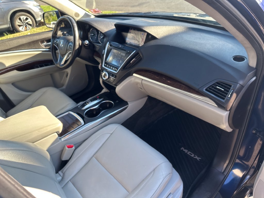 Used 2017 Acura MDX w/ Technology Package AWD/4WD image 25