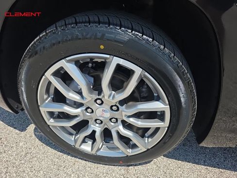 Used 2023 GMC Terrain Denali w/ Denali Premium Package AWD/4WD image 32