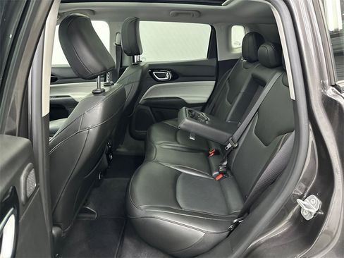 Used 2022 Jeep Compass Limited w/ Sun and Sound Group image 22