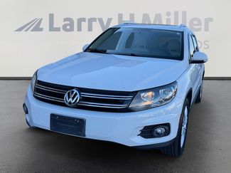 Used 2012 Volkswagen Tiguan SE image 1