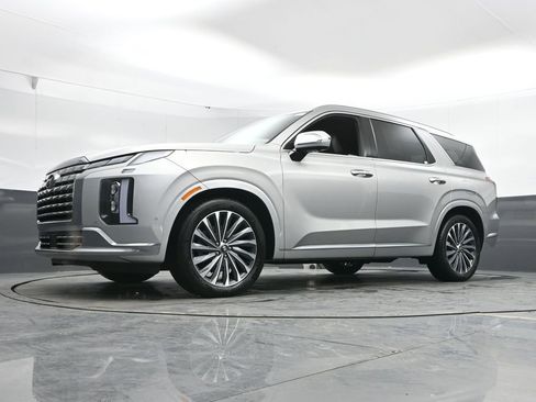 Used 2024 Hyundai Palisade Calligraphy image 50