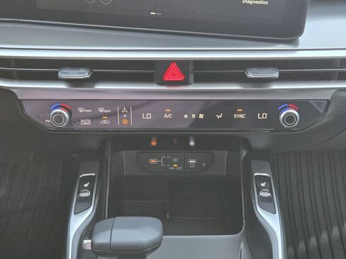 New 2026 Kia Sorento S w/ S Panoramic Sunroof Package FWD image 16