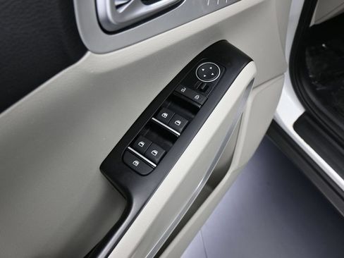 Used 2023 Kia Soul LX FWD image 13