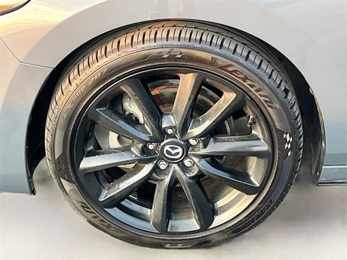 Used 2021 MAZDA MAZDA3 s image 32