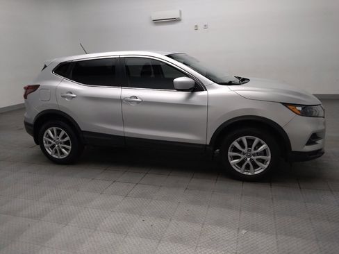 Used 2021 Nissan Rogue Sport S FWD image 11