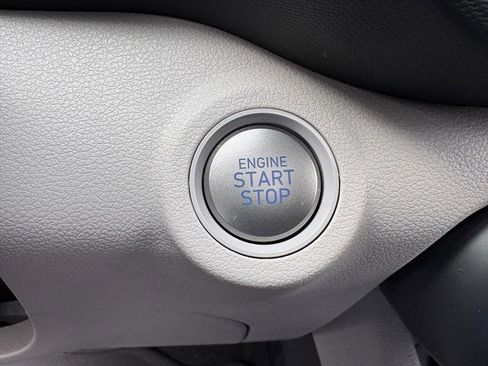 New 2026 Hyundai Venue SEL FWD image 9
