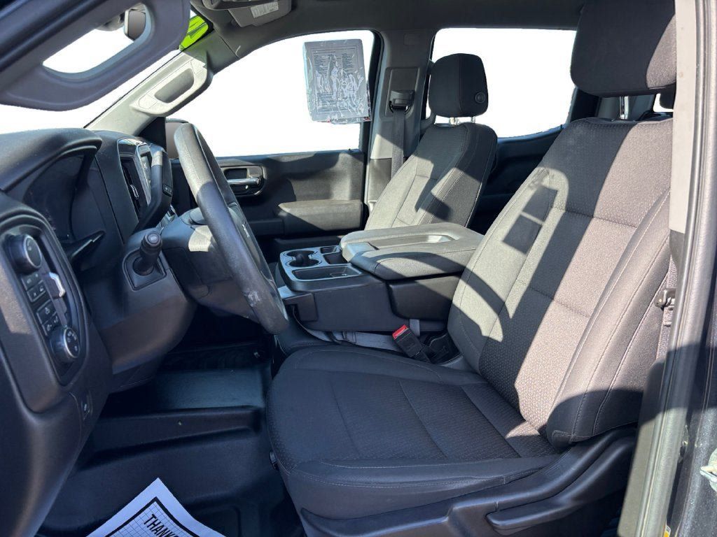 Used 2024 Chevrolet Silverado 1500 W/T AWD/4WD image 10