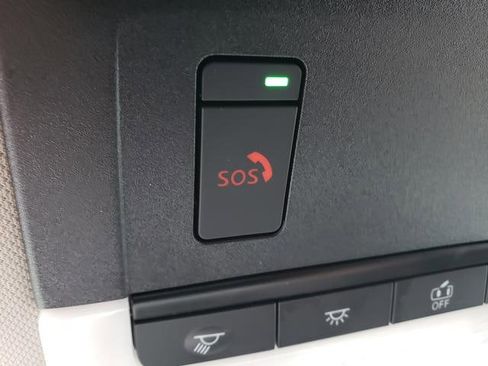 Used 2022 Nissan Rogue SV image 23