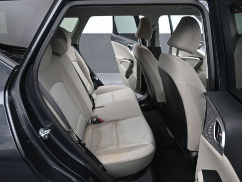 Used 2025 Kia Soul LX w/ LX Technology Package image 48