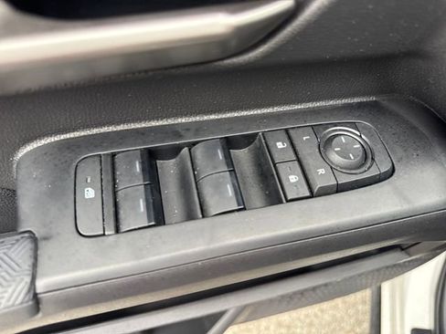 Used 2026 Toyota Tacoma TRD Off-Road w/ TRD Off Road Premium Package AWD/4WD image 17