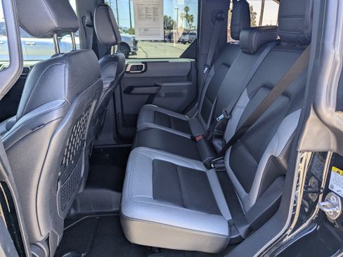 Used 2023 Ford Bronco Big Bend AWD/4WD image 8
