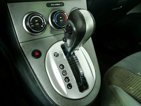 Used 2011 Nissan Sentra 2.0 S FWD image 15