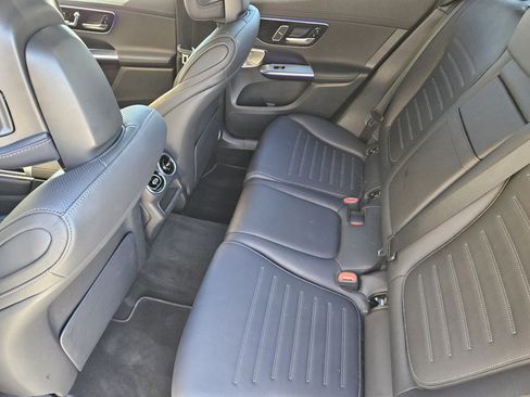 Certified 2025 Mercedes-Benz GLC 300 image 29