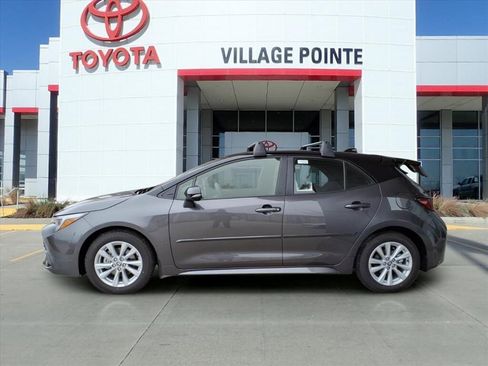 New 2026 Toyota Corolla SE image 2