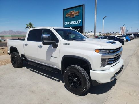 Used 2023 Chevrolet Silverado 3500 High Country w/ Safety Package II image 2