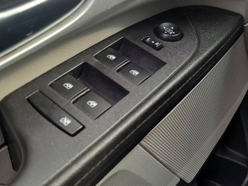 Used 2017 Chevrolet Equinox LT FWD image 27