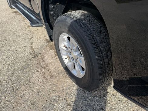 Used 2020 Chevrolet Silverado 1500 LT image 12